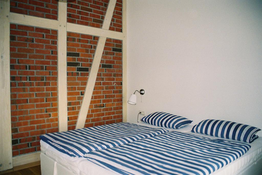 Alte Fischerkate Und Moewennest Groß Zicker Exterior foto